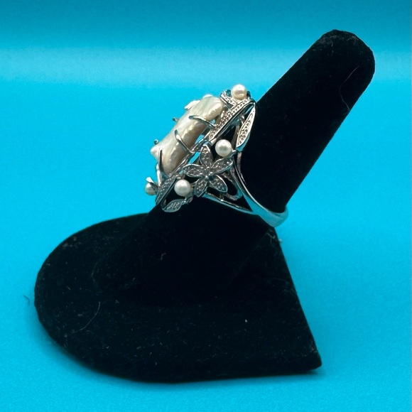 Harold Trujillo Mother of Pearl Statement Cocktail Ring - Picture 9 of 13